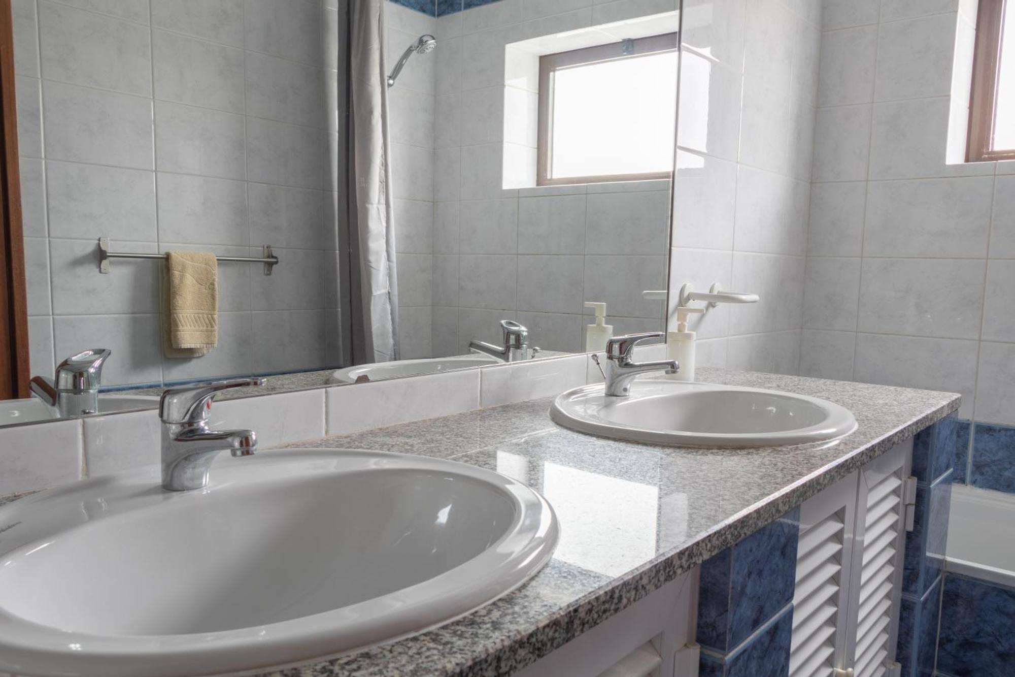 Blife Ricardya Private Rooms Faro Exterior foto